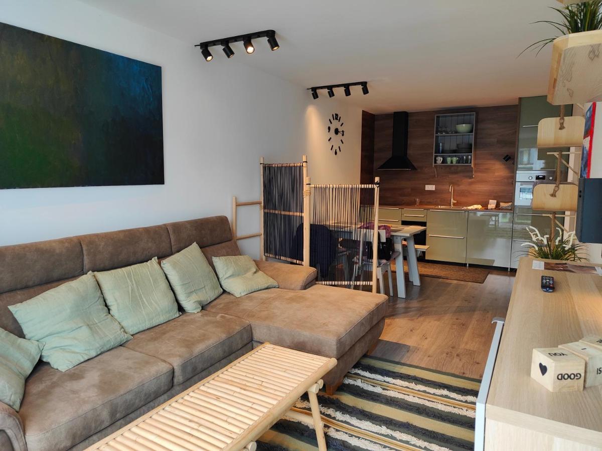 Beachfront Paradise Ezuest Panorama Lakeview Apartment With Panoramic Terrace シオーフォク エクステリア 写真